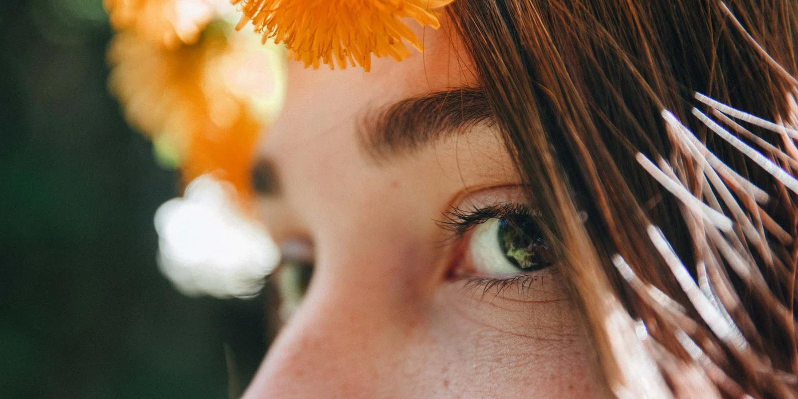Aplicação de cosmético facial